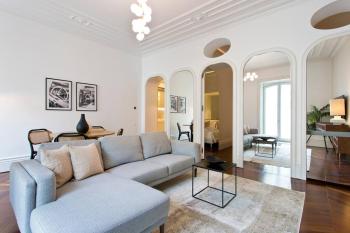 Boutique Rentals- THE CLéRiGoS Apt w/ patio, Porto (foto 2)