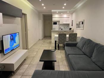 Suite in San Telmo dormitorio en suite con dos baños y balcon a la calle, Buenos Aires (fotografie 4)