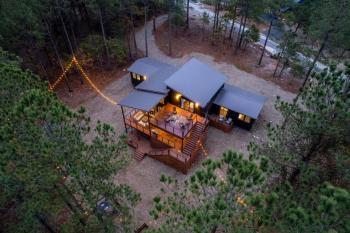 Unwind in Luxury - 12 Guest Escape Near Broken Bow Lake, Broken Bow (Foto 2)