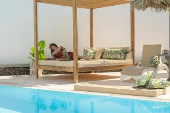 Loukas & Emma Eco Houses, Perissa (photo 2)