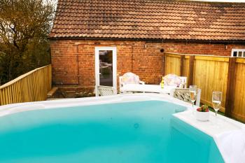 Bramble Barn - Private Sauna and Hot Tub, Filey (foto 4)
