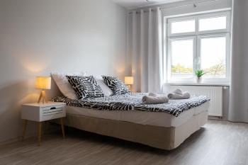 Bright apartment by the park & the river, Breslau (Foto 3)