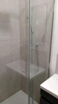 Single Room with Private Bath Free Street Parking Near LFC No Breakfast, Liverpool (photo 3)