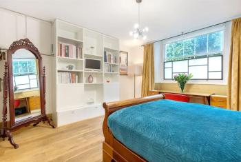 Eclectic family home in the heart of Notting Hill, London (photo 3)