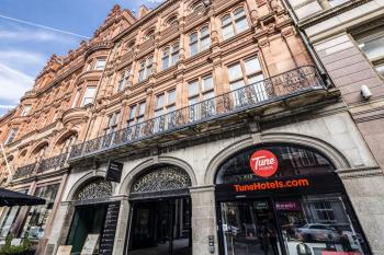 Tune Hotel Liverpool, Liverpool (photo 4)