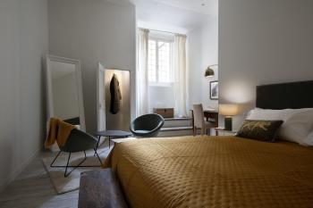 Bright 3-Bedroom Apartment with Patio in Florence Historic Center Near Duomo, Florenz (Foto 4)