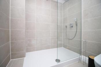 Heart of Bath: Kingsmead Apartment, Bath (photo 4)