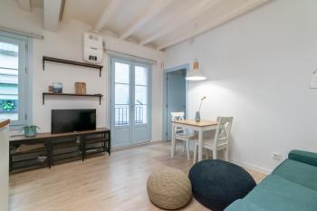 Amazing flat in Barceloneta with private terrace 2-2, Барселона (фото 4)