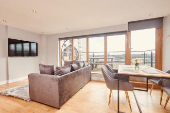 King Penthouse Apt View&Free Parking!, Leeds (photo 3)