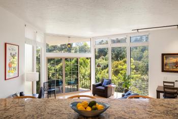 Hollywood Hills Retreat w Sweeping Views 2 Bd 2 Bt, Los Angeles (fotografie 3)
