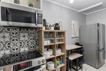 3 bedroom with laundry and parking at Windsor, Виндзор (фото 4)