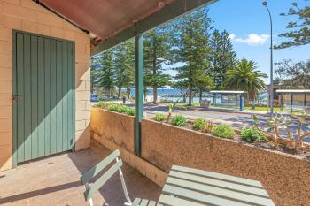 1 Cottesloe - steps from beach - sleeps 3 WIFI, Perth (fotografie 3)