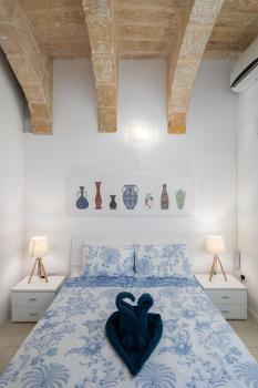 Modern Traditional Apartment with Maltese Internal Court Yard - Designed with Traditional Stone and Tiling, Valletta (fotografie 3)