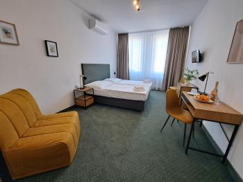 Hotel Legie, Prague (photo 2)