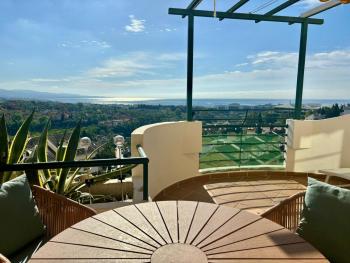 Classy flat w/ impressive VIEWS, Marbella (foto 4)