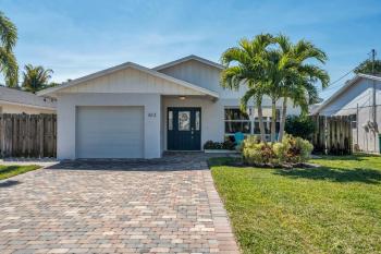 Relax Poolside & Walk or Bike to the Beach From This Amazing Naples Pool Home!, Naples (foto 5)