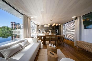 Hausboat Holešovice, Praha (fotografie 4)