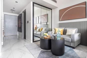 Frank Porter - MAG 318, Dubaj (fotografie 5)