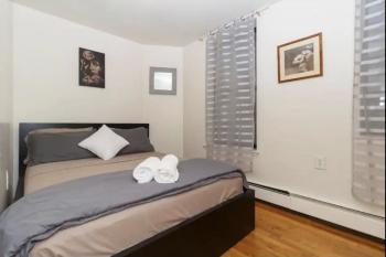 2Bed Bliss by Central Park North, New York (photo 3)