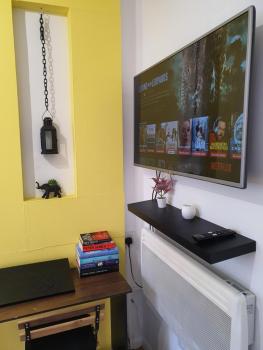 The Yellow Sapphire Sanctum - Cosy 1 bed flat with FREE Parking & FAST WiFi near city centre, Birmingham New Street Station, National sea life centre Birmingham, Ladywood leisure centre and Egbaston golf club, Birmingham (fotografie 5)
