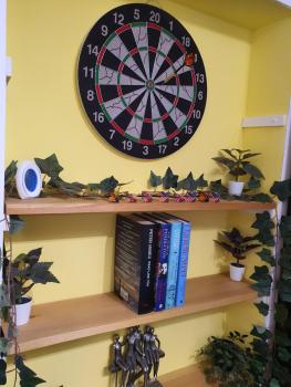 The Yellow Sapphire Sanctum - Cosy 1 bed flat with FREE Parking & FAST WiFi near city centre, Birmingham New Street Station, National sea life centre Birmingham, Ladywood leisure centre and Egbaston golf club, Birmingham (fotografie 3)