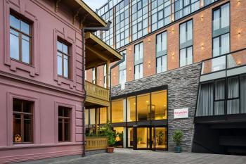 Ramada by Wyndham Tbilisi Old City, Тбилиси (фото 3)