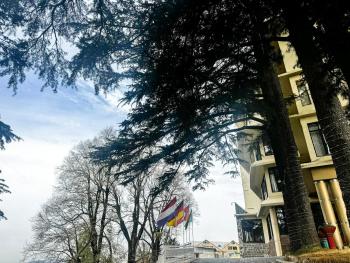LOKAL Rooms x Murree Valley View, Murree (photo 4)