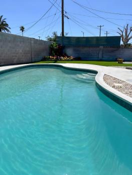 Vegas Hideaway with Jacuzzi & Pool by Strip, Las Vegas (Foto 2)