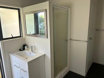 Hosts on the Coast Retreat 34, Whitianga (photo 5)