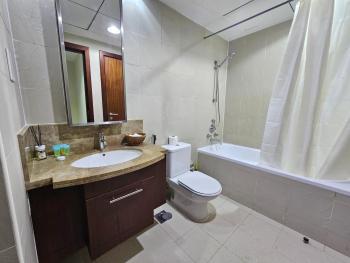 Trinity Holiday Homes - Standpoint Tower Downtown, Dubai (photo 4)