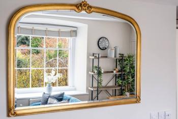 Stunning 2 Bedroom Apartment in Converted Chapel, Bath (photo 3)