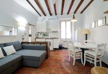 Xenia Apartments - Rustic and cozy apartment in Navigli, Milan (photo 3)