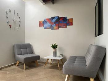 Hermoso apartamento con estacionamiento, Medellín (photo 2)