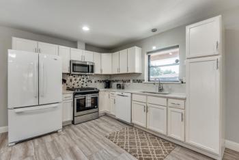 Modern, Roomy, Game Room, Patio, Family Home, Private Parking, Dallas (Foto 2)