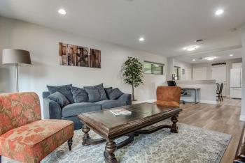 Modern, Roomy, Game Room, Patio, Family Home, Private Parking, Dallas (Foto 3)