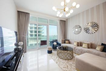 Incredible Sea view 2BHK - Private beach Access - Emaar Beachfront, Dubai (photo 2)