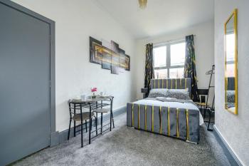 *RG7H*For your relaxed & Cosy Free Parking, Leeds (Foto 3)