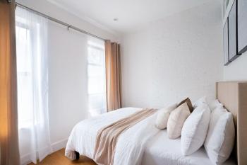 1290-16 New Renovated 2 Bedrooms in UES, New York (Foto 4)