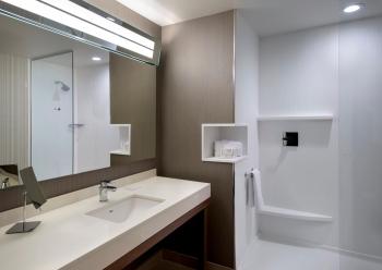 Courtyard by Marriott Schenectady at Mohawk Harbor, Schenectady (photo 4)