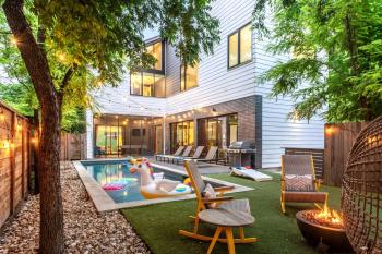 Backyard Pool Oasis - Rainey Street - 6 min walk, Austin (zdjęcie 5)