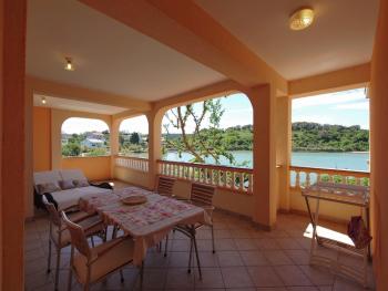 Apartment in Kampor with sea view, balcony, air conditioning, WiFi (4838-1), Kampor (foto 2)