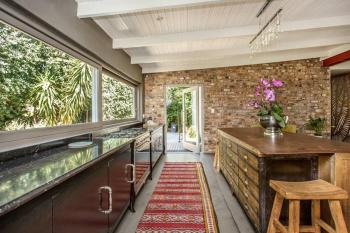 Spacious home with beautiful garden and views, Città del Capo (foto 2)