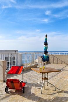 Cosy, Spacious & Sunlit 2BR Penthouse - Close to Bugibba Square & Seafront, St Paul's Bay (zdjęcie 5)