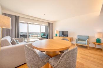 GuestReady - Beachfront Naufrago's Retreat 2, Sesimbra (photo 4)
