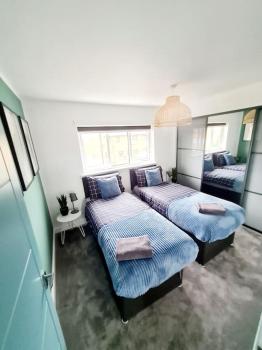 Lovely house with back garden - PRIVATE driveway, Glasgow (foto 3)