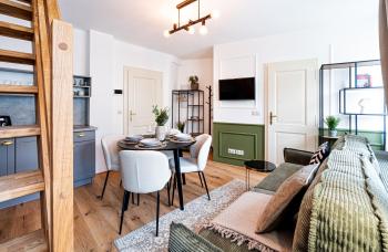 Exquisite 2 Bedroom Apartment at Lesser Town by EasyBNB Premium, Prague (photo 4)