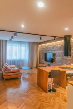 Luxury CITY CENTER APT w AC & Balcony, Bratysława (zdjęcie 2)