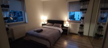 Cozy, Equipped Apartment with Free Monitored Private Parking close to Old Town, Cracovie (photo 2)