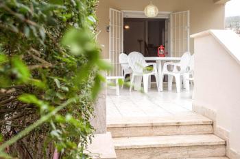Independent Villa Located a few Minutes Walk From the Beach in Quiet Area, Palermo (fotografie 2)