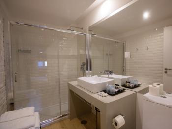 The 8 - Downtown Suites, Lisbon (photo 2)